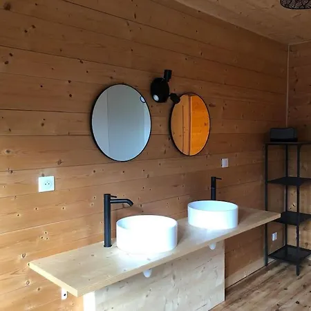 Hébergement de vacances Belle Maison Traditionnelle - Les Chavonnes